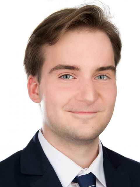 Szathmári Dominik