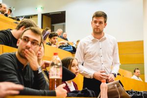 20180308180503barni.jpg